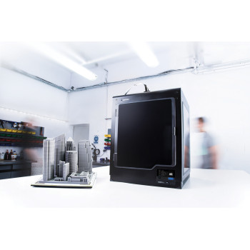 Zortrax M300 Plus - impresora 3D profesional