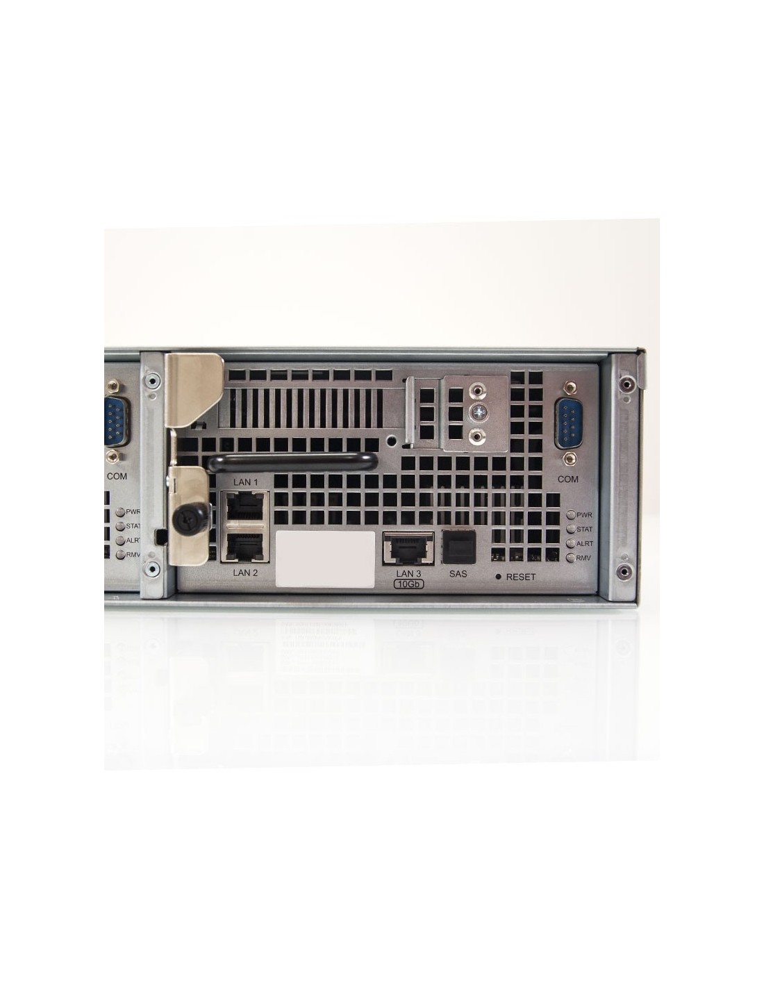 UC3200 NAS 12 Festplatteneinschübe Dual Controller Xeon D-1521 4 Kerne 2,4 GHz bis zu 2,7 GHz - 16 GB DDR4 ECC (max. 128 GB)