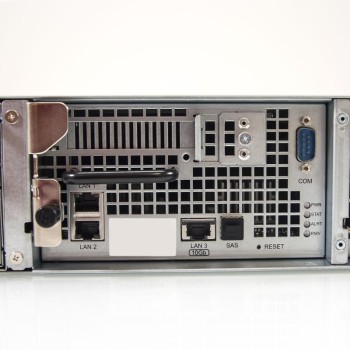 UC3200 NAS 12 Festplatteneinschübe Dual Controller Xeon D-1521 4 Kerne 2,4 GHz bis zu 2,7 GHz - 16 GB DDR4 ECC (max. 128 GB)